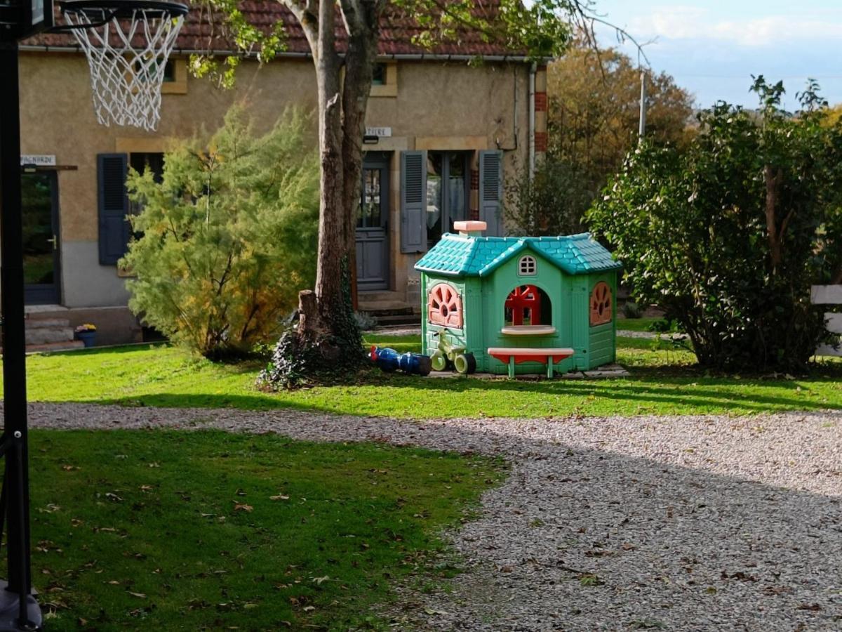 Chez Christy Chemin Des Dinots Panzió Saint-Bonnet-de-Four Kültér fotó